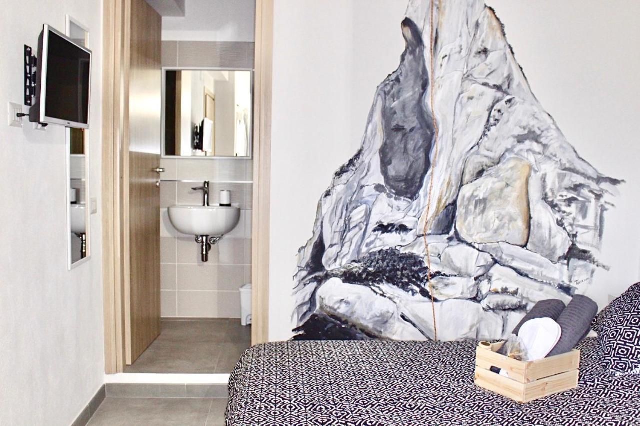Bedandclimbing Hotel เบาเนย์ ภายนอก รูปภาพ